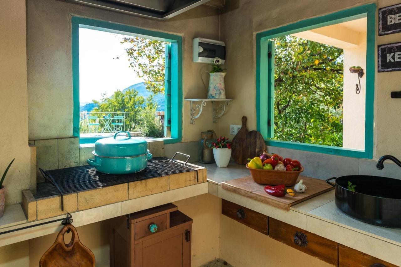 Rustic Stone Villa Begovi Dvori- 15 Minutes To Ντουμπρόβνικ Εξωτερικό φωτογραφία